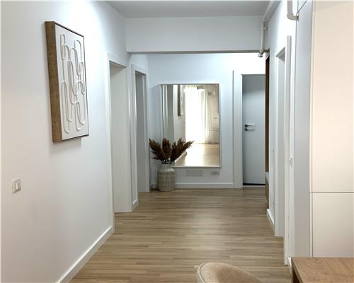 Vanzare apartament 3 camere, parcare proprie, cartier Albert, Ploiesti
