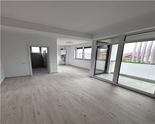 Vanzare apartament 3 camere, in Ploiesti, zona Albert, situat la etajul 2 intr un bloc cu regimul de inaltime P+3+4 retras.