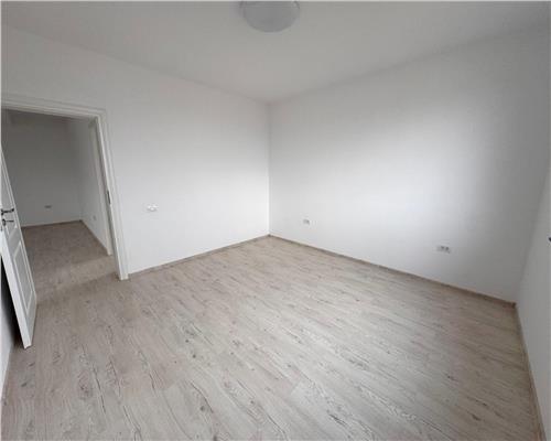 Vanzare apartament 3 camere, in Ploiesti, zona Albert, situat la etajul 2 intr un bloc cu regimul de inaltime P+3+4 retras.