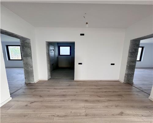 Casa parter 4 camere, teren 949 mp, Paulesti, Cocosesti.