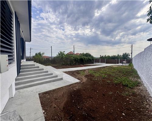 Casa parter 4 camere, teren 949 mp, Paulesti, Cocosesti.