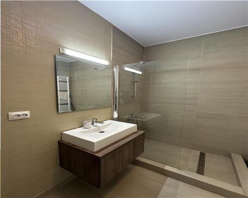 Inchiriere apartament de lux,  2 camere, bloc nou, Ultracentral, Ploiesti