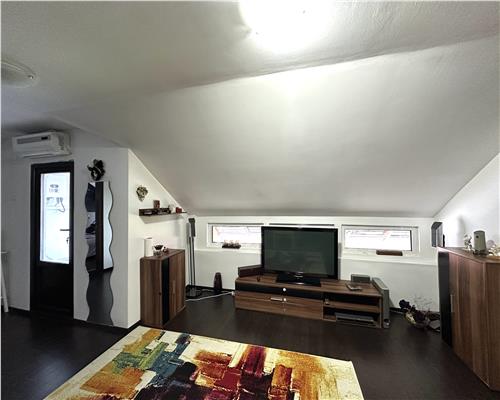 Casa de vanzare, 5 camere, panouri solare, Pietrosani, Prahova