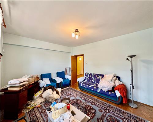 Apartament 4 camere, nemobilat, zona Ultracentrala, Ploiesti