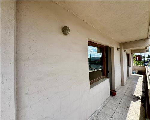 Apartament 4 camere, nemobilat, zona Ultracentrala, Ploiesti