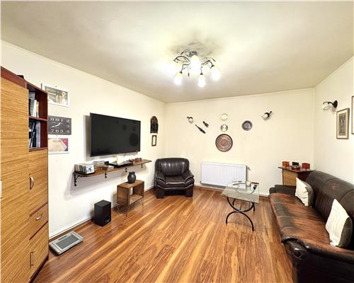 Vanzare apartament in vila, 5 camere, zona Cantacuzino, Ploiesti.