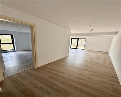 Apartament 3 camere, p?durea Paulesti, cu teren de sport si curte comuna
