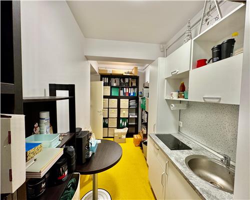 Spatiu birouri 50 mp, 2 camere, mobilat utilat, 9 Mai, Ploiesti