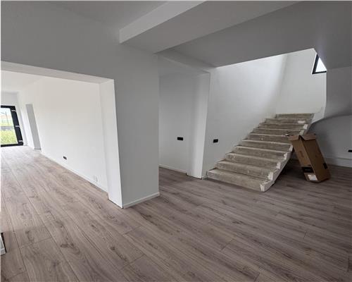 Casa 5 camere plus garaj, in Paulestii Noi, cartier Bionic Residence