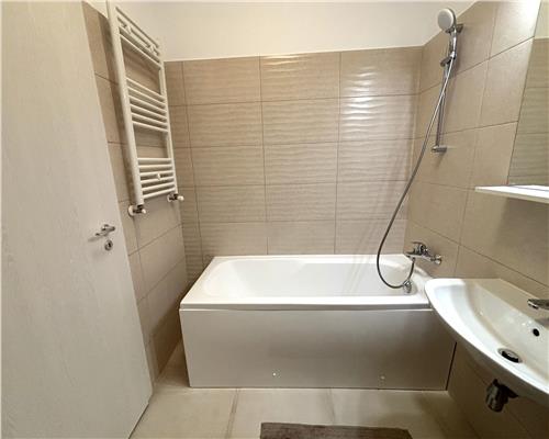 Vanzare apartament 2 camere, parcare proprie, cartier Albert, Ploiesti