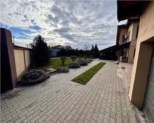 Casa 5 camere P+ M, in Tatarani, la 5 minute de Ploiesti si 5  Minute de A3.