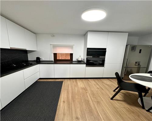 Casa 5 camere P+ M, in Tatarani, la 5 minute de Ploiesti si 5  Minute de A3.