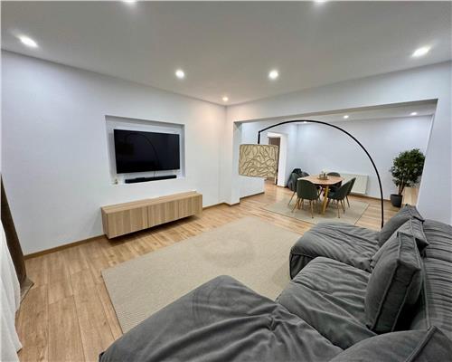 Casa 5 camere P+ M, in Tatarani, la 5 minute de Ploiesti si 5  Minute de A3.