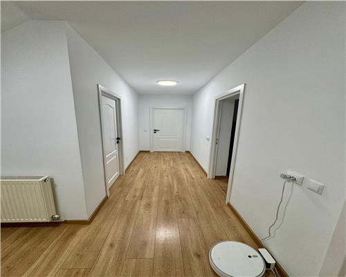 Casa 5 camere P+ M, in Tatarani, la 5 minute de Ploiesti si 5  Minute de A3.