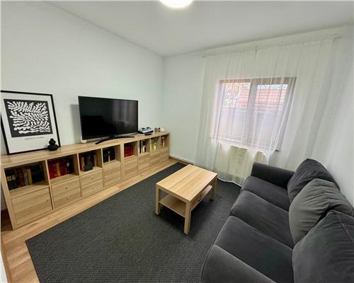 Casa 5 camere P+ M, in Tatarani, la 5 minute de Ploiesti si 5  Minute de A3.