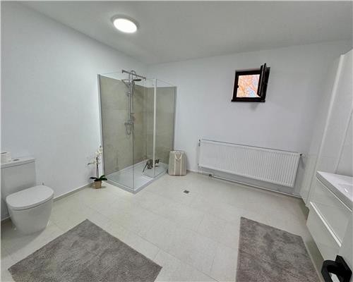 Casa 5 camere P+ M, in Tatarani, la 5 minute de Ploiesti si 5  Minute de A3.