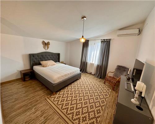 Casa 5 camere P+ M, in Tatarani, la 5 minute de Ploiesti si 5  Minute de A3.