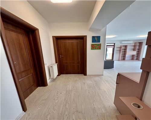 Apartament 2 camere, parcare proprie, Ploiesti, cartier Albert