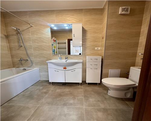Apartament 2 camere, parcare proprie, Ploiesti, cartier Albert
