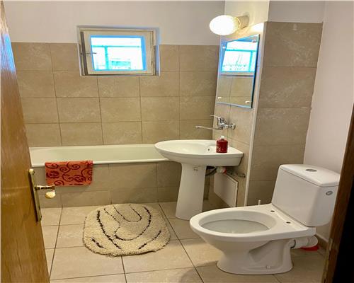 Inchiriere apartament 3 camere cu centrala proprie, zona Eroilor, Ploiesti