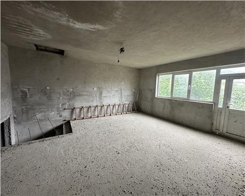 Casa de vanzare, 5 camere, teren generos, Pietrosani, Prahova