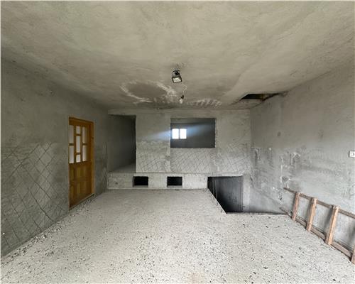 Casa de vanzare, 5 camere, teren generos, Pietrosani, Prahova