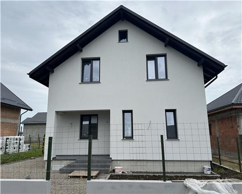 Casa de vanzare, 4 camere, Strejnicu, Prahova, la cheie