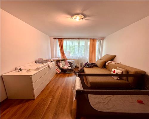 Apartament 3 camere, cf.1A decomandat, 2 balcoane, Republicii, Ploiesti.