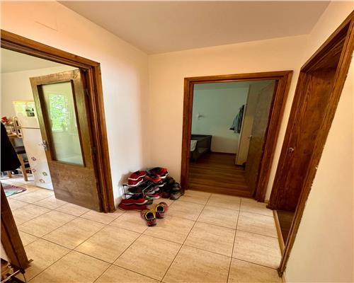 Apartament 3 camere, cf.1A decomandat, 2 balcoane, Republicii, Ploiesti.