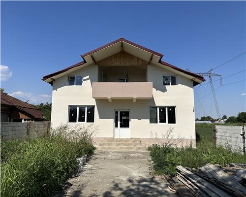 Casa de vanzare, 6 camere, Puchenii Mari, Prahova.