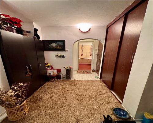 Apartament 2 camere, mobilat si utilat, in Ploiesti, zona Mihai Bravu.