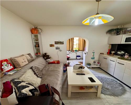 Apartament 2 camere, mobilat si utilat, in Ploiesti, zona Mihai Bravu.