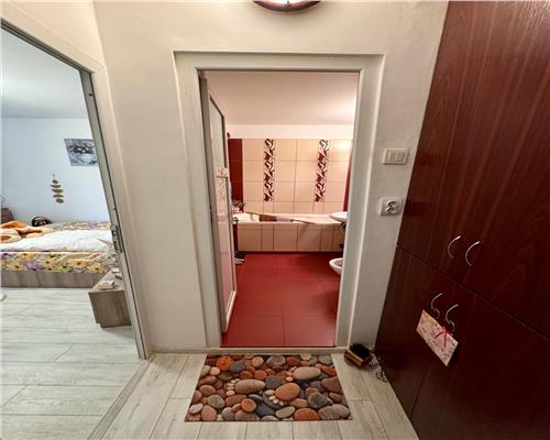 Apartament 2 camere, mobilat si utilat, in Ploiesti, zona Mihai Bravu.