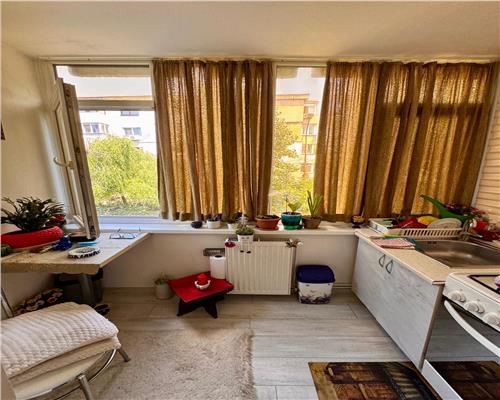 Apartament 2 camere, mobilat si utilat, in Ploiesti, zona Mihai Bravu.