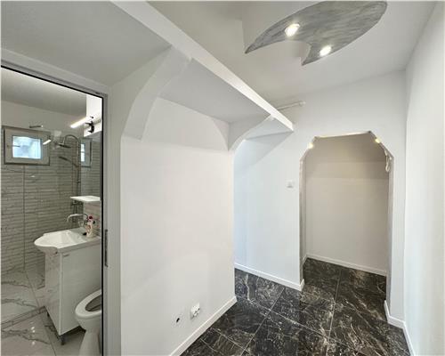 Vanzare apartament 2 camere nedecomandat, zona Mihai Bravu, Ploiesti