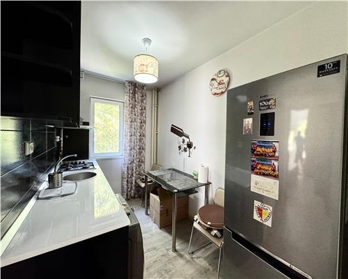 Inchiriere apartament 2 camere, decomandat, zona Nord, Ploiesti.