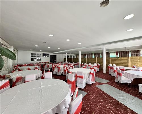 Sala evenimente si pensiune, centru Urlati, Prahova
