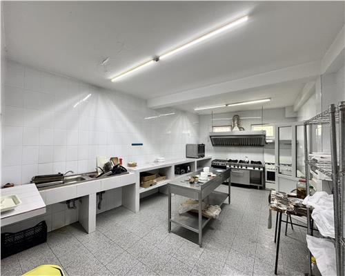 Sala evenimente si pensiune, centru Urlati, Prahova