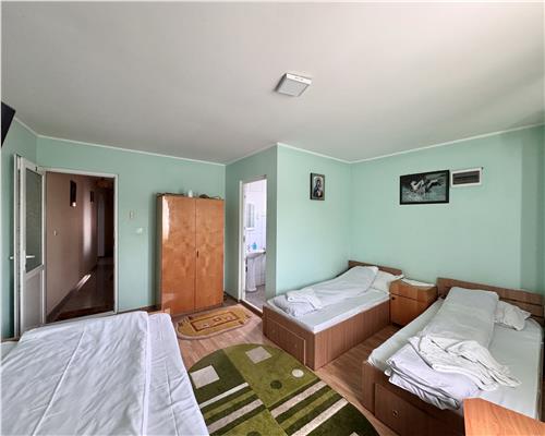 Sala evenimente si pensiune, centru Urlati, Prahova