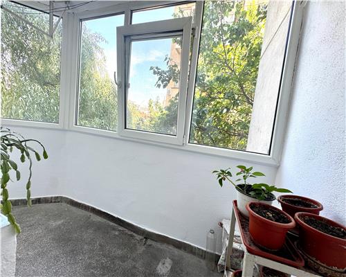 Vanzare apartament 3 camere, confort 1A, decomandat, zona ultracentrala, Ploiesti.