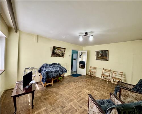 Vanzare apartament 3 camere, confort 1A, decomandat, zona ultracentrala, Ploiesti.