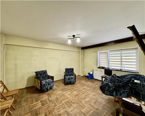 Vanzare apartament 3 camere, confort 1A, decomandat, zona ultracentrala, Ploiesti.