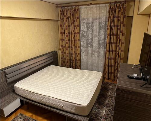 Vanzare apartament 3 camere, confort 1A, decomandat, ultracentral, Ploiesti