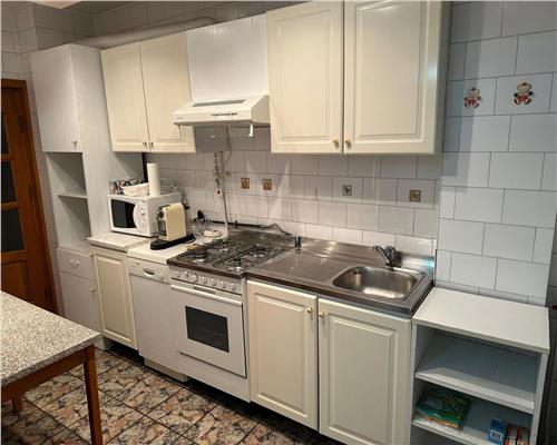 Vanzare apartament 3 camere, confort 1A, decomandat, ultracentral, Ploiesti