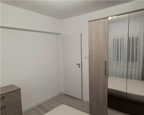 Inchiriere apartament, 2 camere, totul nou, Ultracentral, Ploiesti