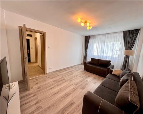Apartament 3 camere, parcare proprie si centrala proprie, Ploiesti, ultracentral