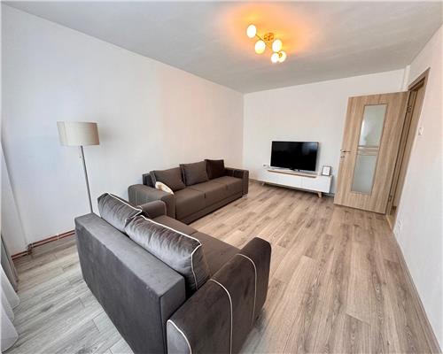 Apartament 3 camere, parcare proprie si centrala proprie, Ploiesti, ultracentral