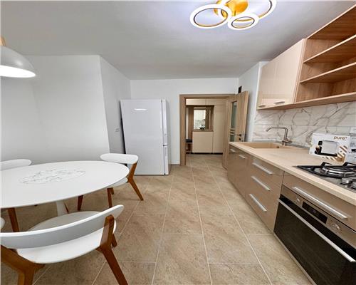 Apartament 3 camere, parcare proprie si centrala proprie, Ploiesti, ultracentral