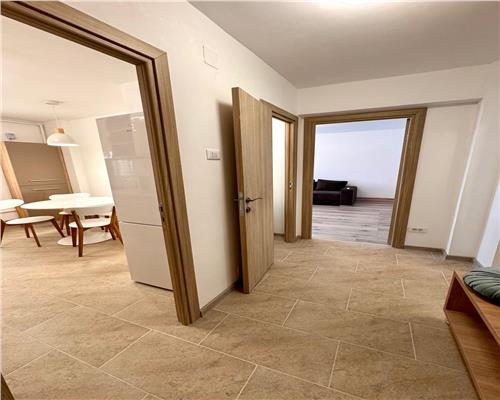 Apartament 3 camere, parcare proprie si centrala proprie, Ploiesti, ultracentral