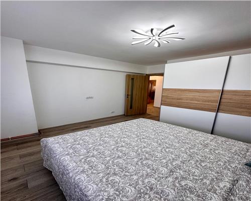 Apartament 3 camere, parcare proprie si centrala proprie, Ploiesti, ultracentral